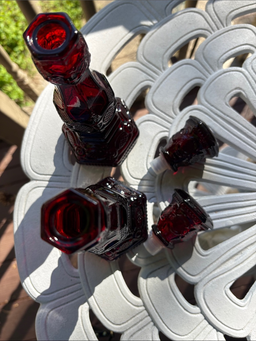 Avon Cape Cod Vintage-Style Ruby Red Glass Candlesticks holders set. - Picture 6 of 7